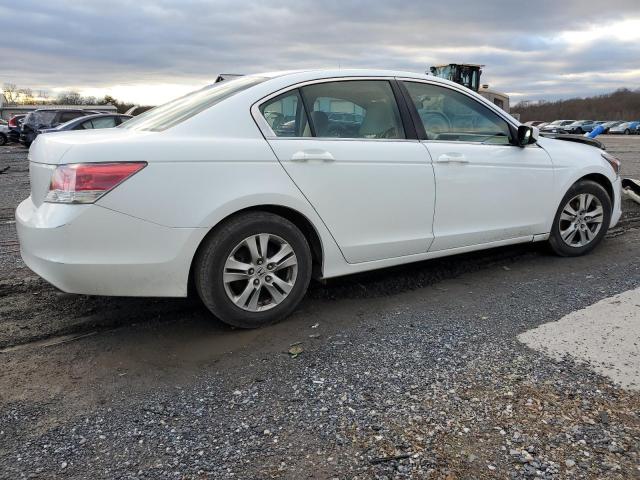 Photo 2 VIN: 1HGCP2F4XAA169826 - HONDA ACCORD 