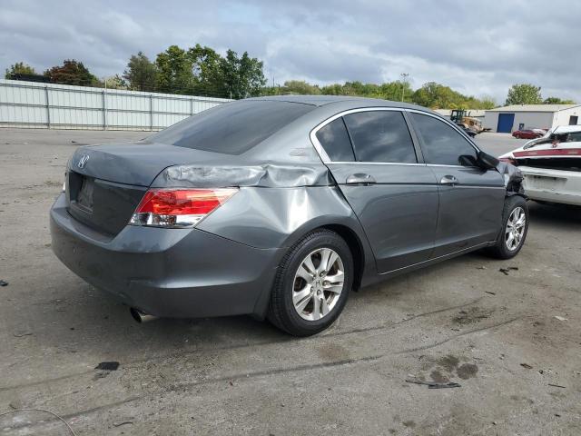 Photo 2 VIN: 1HGCP2F4XAA183175 - HONDA ACCORD LXP 