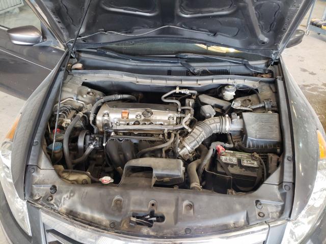 Photo 6 VIN: 1HGCP2F4XBA064592 - HONDA ACCORD LXP 