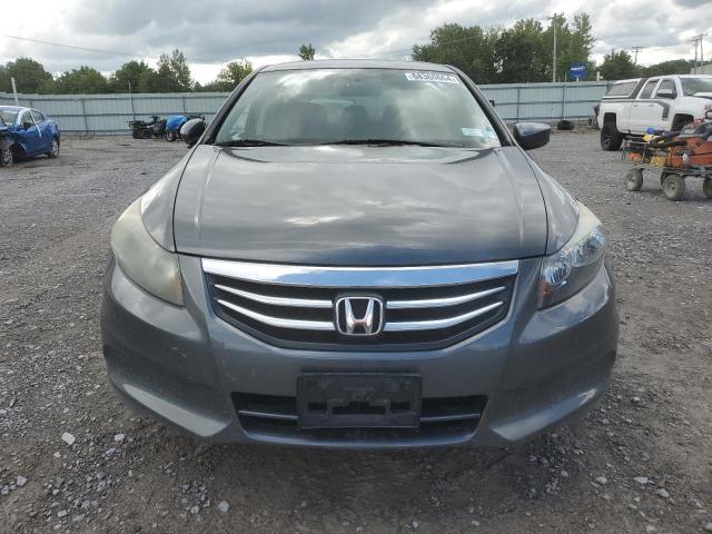 Photo 4 VIN: 1HGCP2F4XBA084695 - HONDA ACCORD LXP 