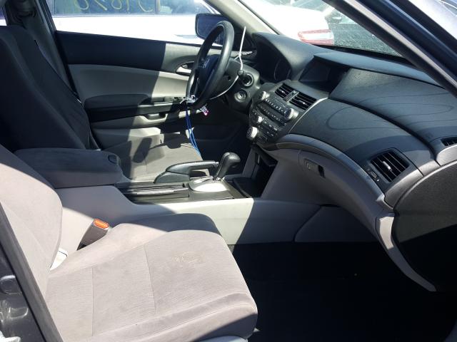 Photo 4 VIN: 1HGCP2F4XBA095681 - HONDA ACCORD LXP 