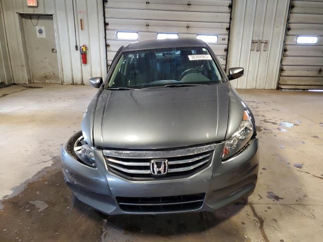 Photo 4 VIN: 1HGCP2F4XBA123883 - HONDA ACCORD LXP 