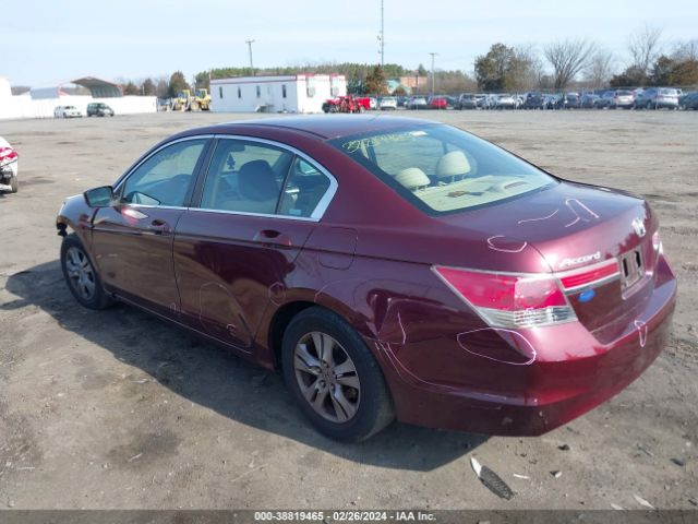 Photo 2 VIN: 1HGCP2F4XBA132454 - HONDA ACCORD 