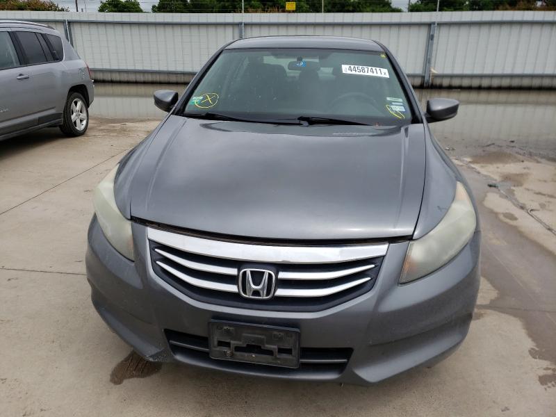 Photo 8 VIN: 1HGCP2F4XCA035563 - HONDA ACCORD LXP 