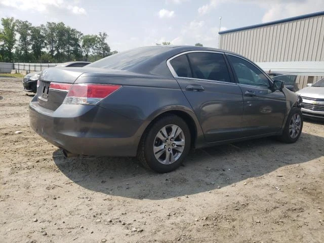 Photo 2 VIN: 1HGCP2F4XCA138109 - HONDA ACCORD LXP 