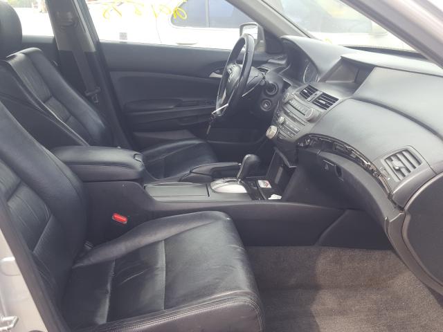 Photo 4 VIN: 1HGCP2F60BA008310 - HONDA ACCORD SE 