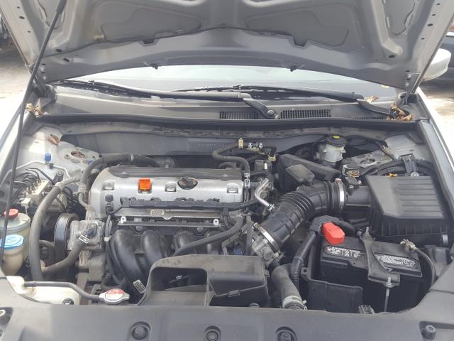 Photo 6 VIN: 1HGCP2F60BA008310 - HONDA ACCORD SE 