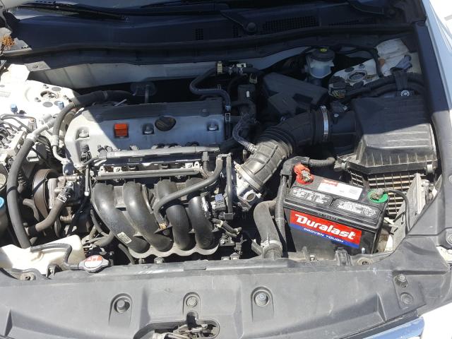 Photo 6 VIN: 1HGCP2F60BA017041 - HONDA ACCORD SE 