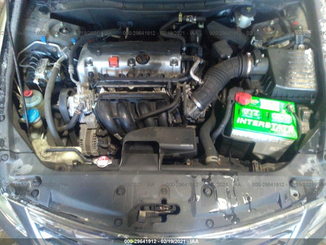 Photo 9 VIN: 1HGCP2F60BA056762 - HONDA ACCORD SDN 