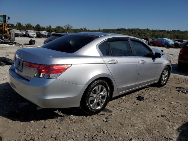 Photo 2 VIN: 1HGCP2F60BA112490 - HONDA ACCORD 