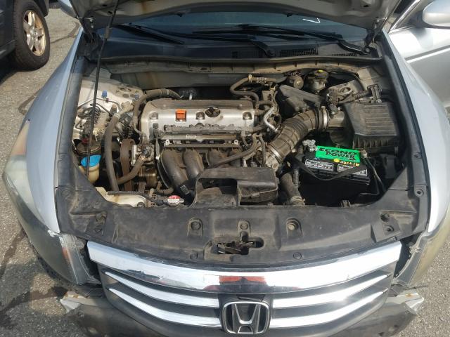 Photo 6 VIN: 1HGCP2F60BA145103 - HONDA ACCORD SE 