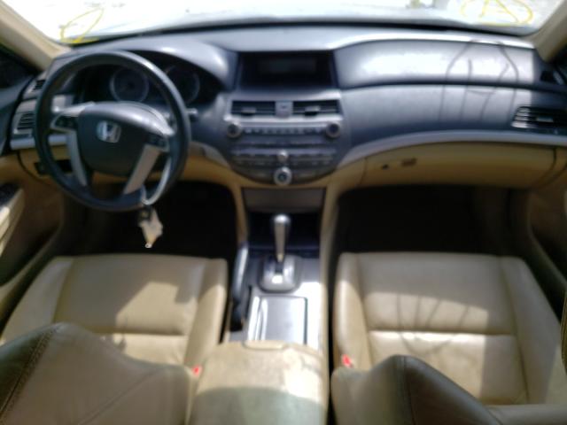 Photo 8 VIN: 1HGCP2F60BA149880 - HONDA ACCORD SE 