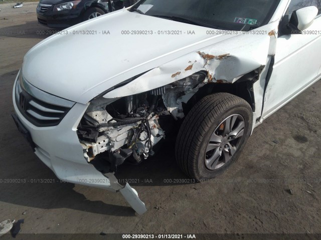 Photo 5 VIN: 1HGCP2F60BA155419 - HONDA ACCORD SDN 