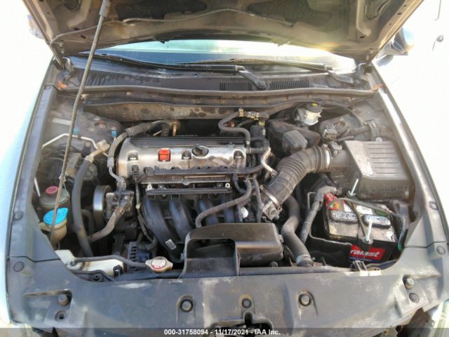 Photo 9 VIN: 1HGCP2F60CA010804 - HONDA ACCORD SDN 