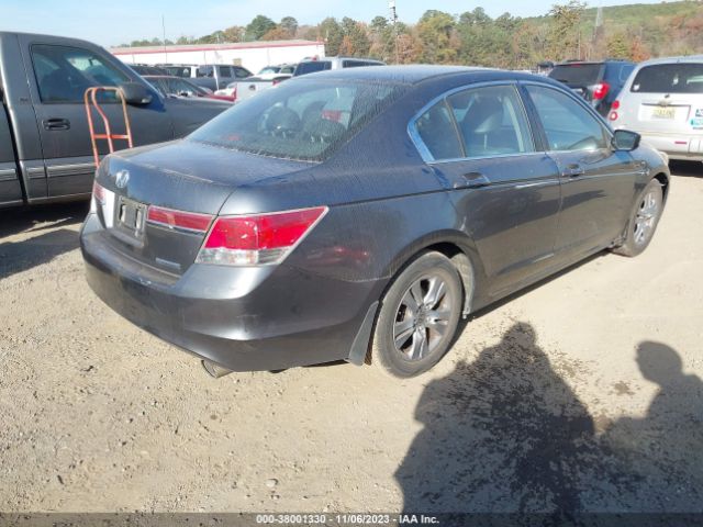 Photo 3 VIN: 1HGCP2F60CA038991 - HONDA ACCORD SDN 