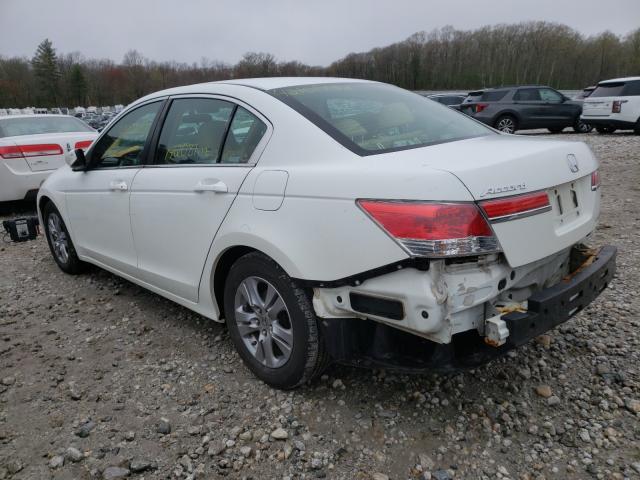 Photo 2 VIN: 1HGCP2F60CA072624 - HONDA ACCORD SE 