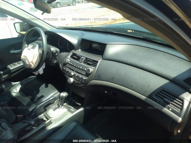 Photo 4 VIN: 1HGCP2F60CA073112 - HONDA ACCORD SDN 