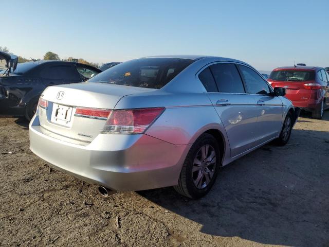 Photo 3 VIN: 1HGCP2F60CA082411 - HONDA ACCORD SE 