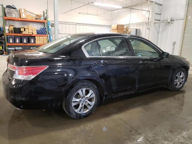 Photo 2 VIN: 1HGCP2F60CA149864 - HONDA ACCORD 