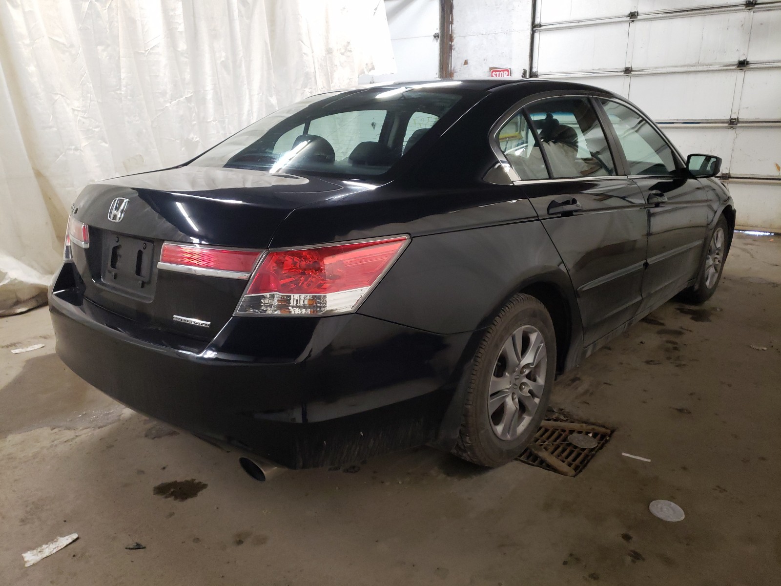 Photo 3 VIN: 1HGCP2F60CA150089 - HONDA ACCORD SE 