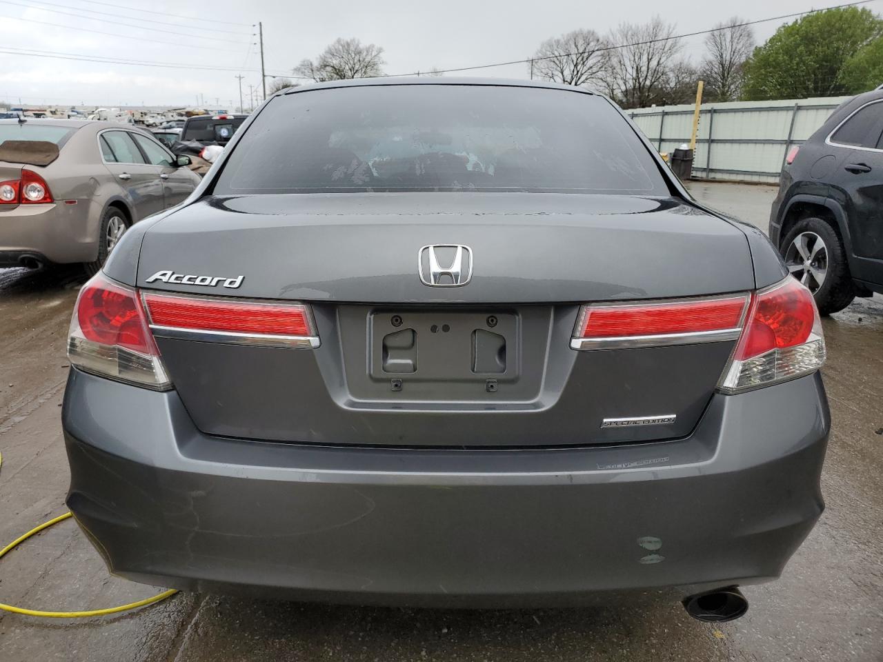 Photo 5 VIN: 1HGCP2F60CA175090 - HONDA ACCORD 