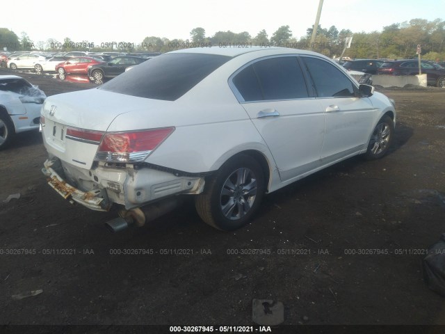 Photo 3 VIN: 1HGCP2F60CA211134 - HONDA ACCORD SDN 