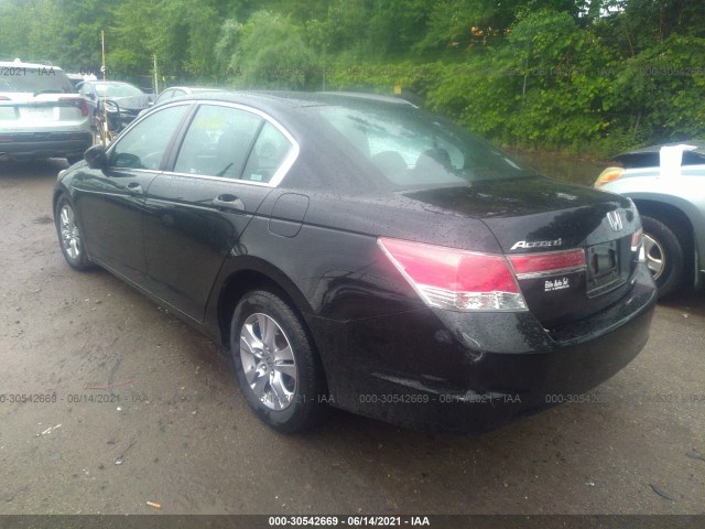 Photo 2 VIN: 1HGCP2F60CA218942 - HONDA ACCORD SDN 