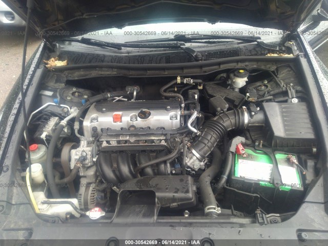 Photo 9 VIN: 1HGCP2F60CA218942 - HONDA ACCORD SDN 