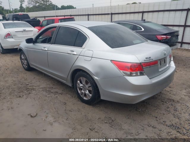 Photo 2 VIN: 1HGCP2F60CA223901 - HONDA ACCORD 