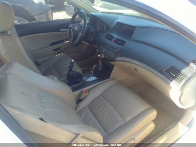 Photo 4 VIN: 1HGCP2F60CA227169 - HONDA ACCORD SDN 