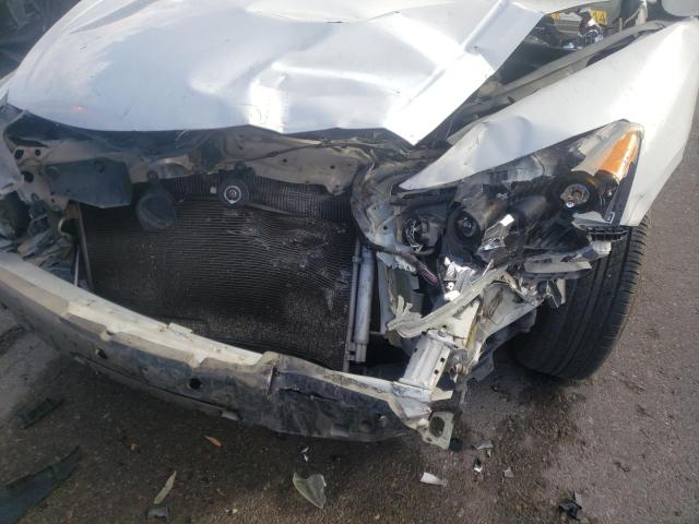 Photo 8 VIN: 1HGCP2F61BA005156 - HONDA ACCORD SE 