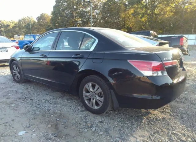 Photo 2 VIN: 1HGCP2F61BA011734 - HONDA ACCORD SDN 