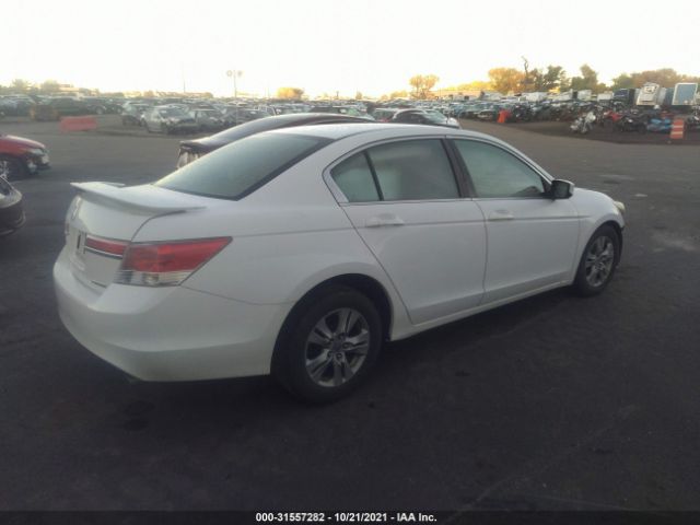 Photo 3 VIN: 1HGCP2F61BA017100 - HONDA ACCORD SDN 