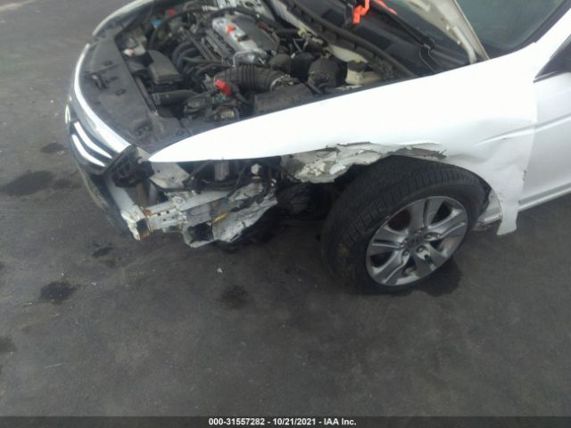 Photo 5 VIN: 1HGCP2F61BA017100 - HONDA ACCORD SDN 