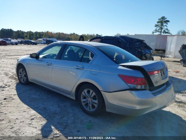 Photo 2 VIN: 1HGCP2F61BA030218 - HONDA ACCORD 