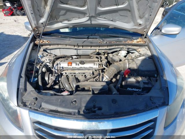 Photo 9 VIN: 1HGCP2F61BA030218 - HONDA ACCORD 