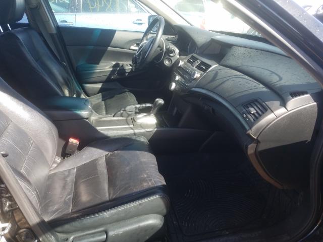 Photo 4 VIN: 1HGCP2F61BA043163 - HONDA ACCORD SE 