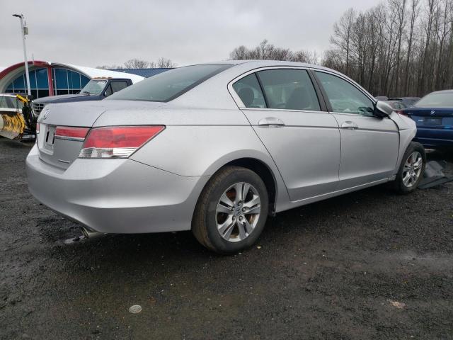 Photo 2 VIN: 1HGCP2F61BA081024 - HONDA ACCORD 