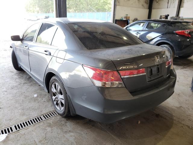 Photo 2 VIN: 1HGCP2F61BA090144 - HONDA ACCORD SE 