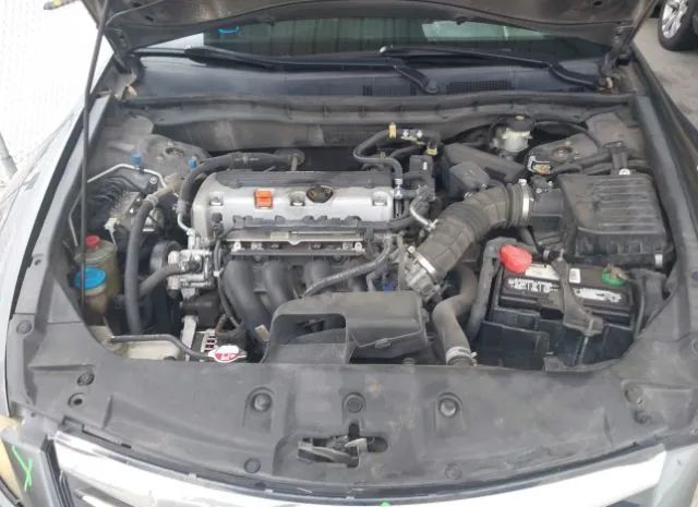 Photo 9 VIN: 1HGCP2F61BA109968 - HONDA ACCORD SDN 