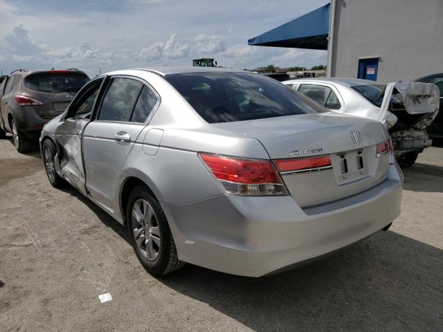 Photo 2 VIN: 1HGCP2F61BA128732 - HONDA ACCORD SE 