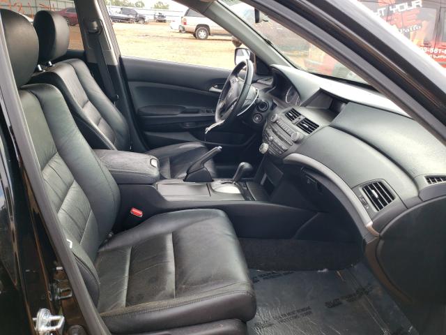 Photo 4 VIN: 1HGCP2F61BA134417 - HONDA ACCORD SE 