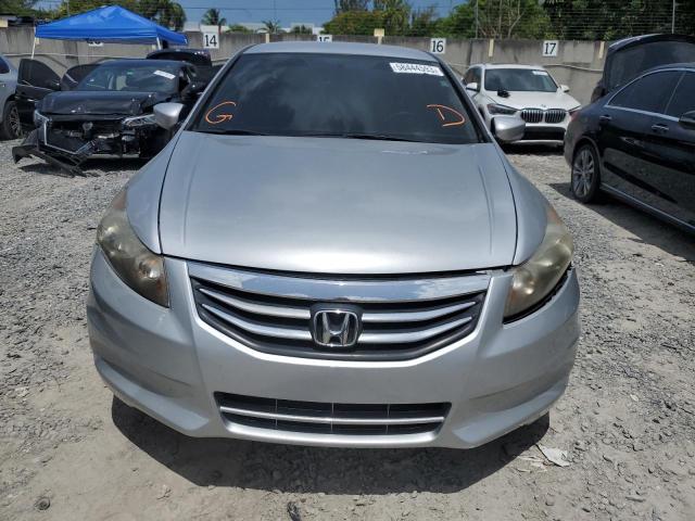 Photo 4 VIN: 1HGCP2F61BA157227 - HONDA ACCORD SE 