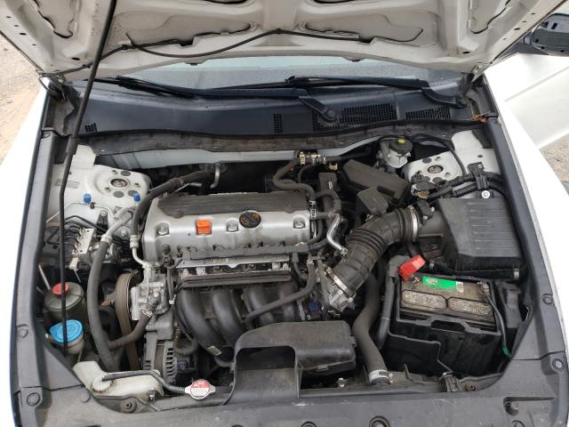 Photo 6 VIN: 1HGCP2F61BA157521 - HONDA ACCORD SE 