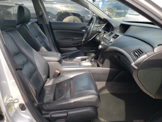 Photo 4 VIN: 1HGCP2F61CA008785 - HONDA ACCORD SE 