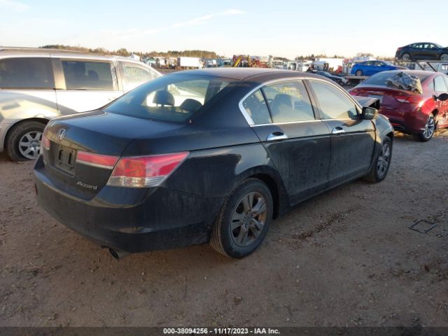 Photo 3 VIN: 1HGCP2F61CA010939 - HONDA ACCORD 