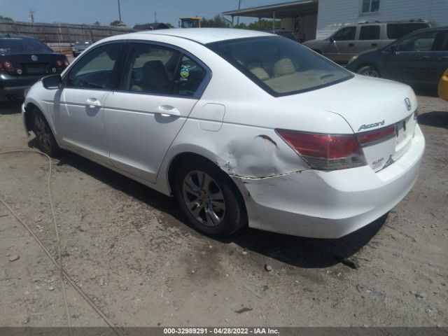 Photo 2 VIN: 1HGCP2F61CA034478 - HONDA ACCORD SDN 