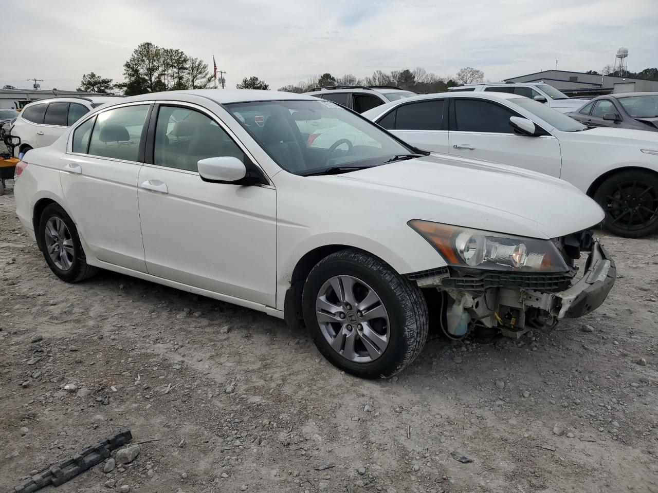 Photo 3 VIN: 1HGCP2F61CA037459 - HONDA ACCORD 