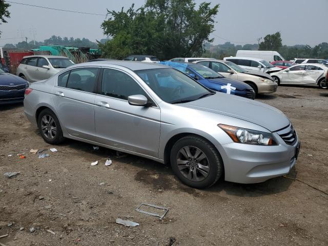 Photo 3 VIN: 1HGCP2F61CA045318 - HONDA ACCORD 