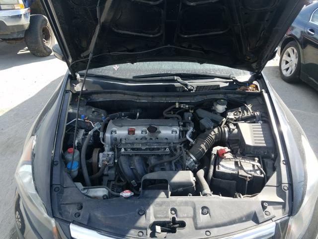 Photo 6 VIN: 1HGCP2F61CA047294 - HONDA ACCORD SE 